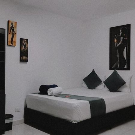 Lleras Place Hotel メデジン エクステリア 写真