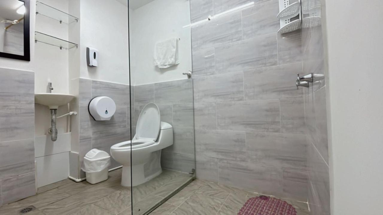 Lleras Place Hotel メデジン エクステリア 写真